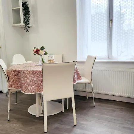 Le Coin Des Artistes Apartment Diedenhofen